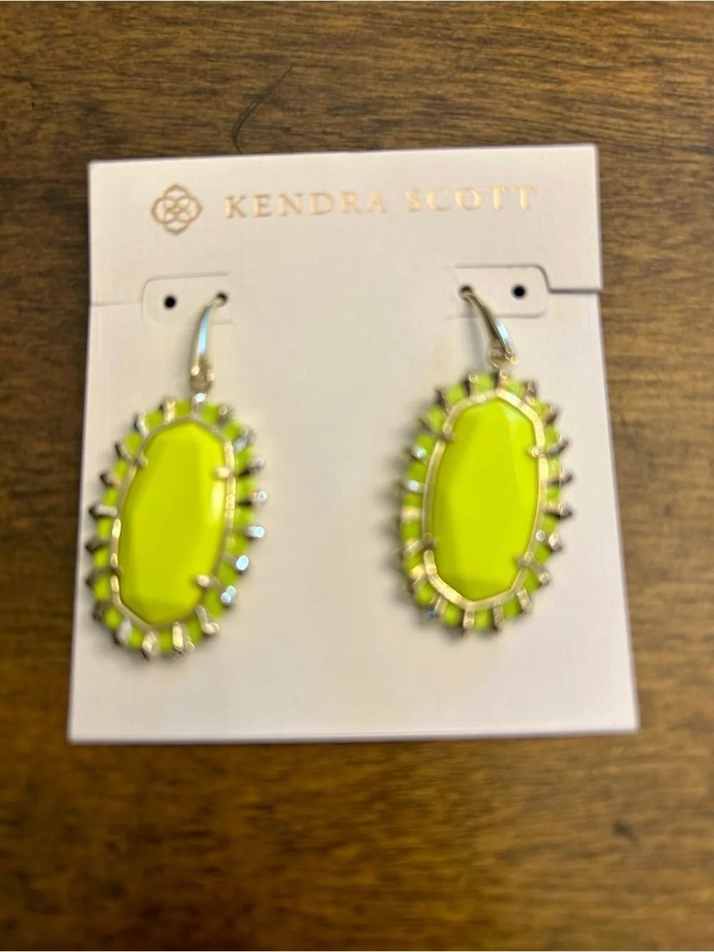 Kendra Scott Chartreuse Elle Drop Earrings in Bright Yellow-Green